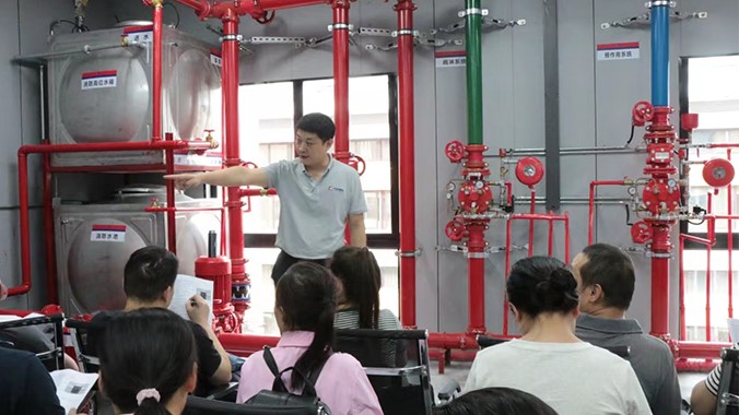 消防職業(yè)技能培訓(xùn)：打造安全衛(wèi)士！